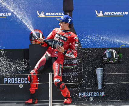 BikeReview-MotoGP MM