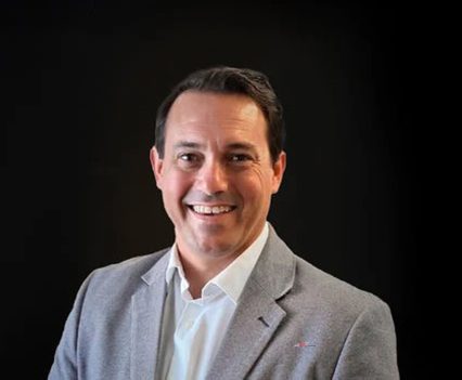 BikeReview-SAVICChris Ball – Non-Executive Director