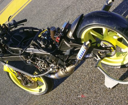 BikeReview-TBT-Cathcart-Yamaha YZR250 2000 (12)