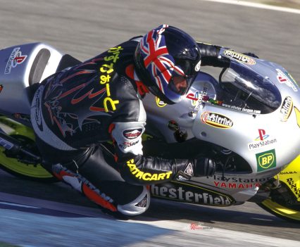 BikeReview-TBT-Cathcart-Yamaha YZR250 2000 (18)