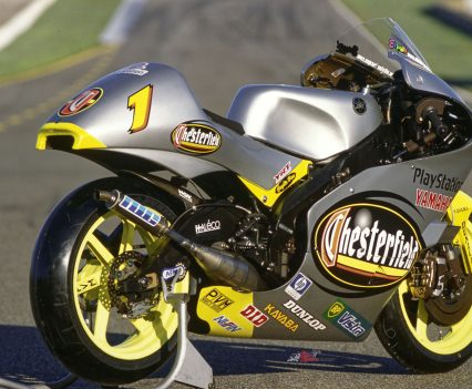 BikeReview-TBT-Cathcart-Yamaha YZR250 2000 (6)