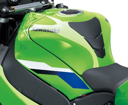 BikeReview-2026-Kawasaki-ZX-10R (13)