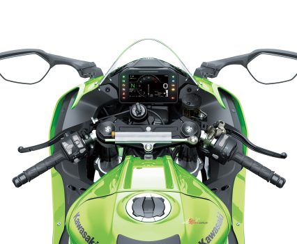 BikeReview-2026-Kawasaki-ZX-10R (18)