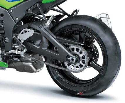 BikeReview-2026-Kawasaki-ZX-10R (22)