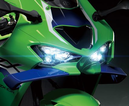 BikeReview-2026-Kawasaki-ZX-10R (24)
