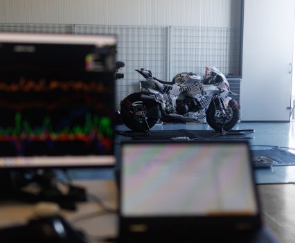 BikeReview-CFMOTO-V4 SR-RR (17)