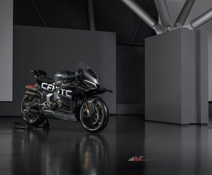 BikeReview-CFMOTO-V4 SR-RR