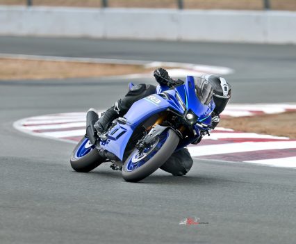 BikeReview-Yamaha-2026_YZF-R3_DPBMC_AUS_ACT_009