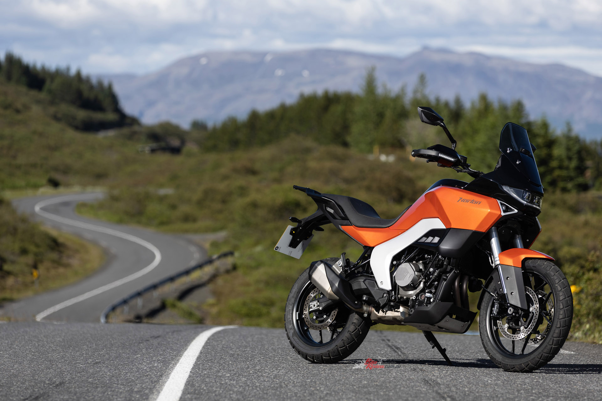 No spoked wheels were available in time for the Atlas launch but they are an option for those seeking more adventure capability. Our bikes ran the 19in and 17in alloys.
