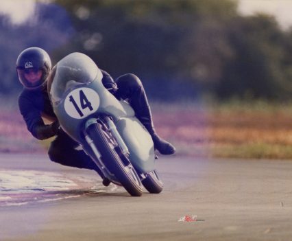 Cathcart on Beart 350 Manx in practice for 1984 Classic 350 Race of the Year at Snetterton.