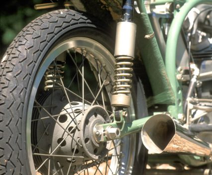Beart inverted the rear shocks to shave precious grams from unsprung weight.