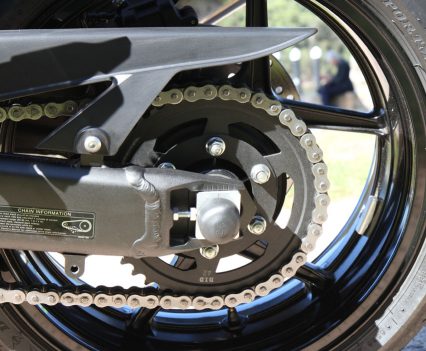 The 190/50 rear tyre made the Z1100 feel reluctant to tip in.