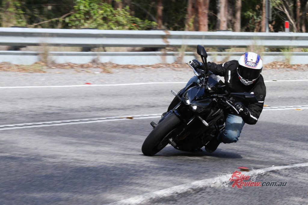 Despite tipping the scales at 201kg dry, the Z1100 disguises its weight well.