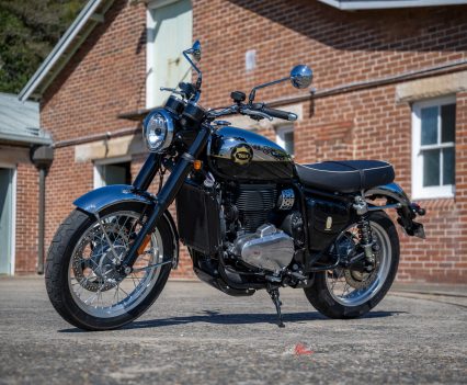 The Gold Star’s 780mm seat and relaxed ergonomics make it an easy everyday proposition.