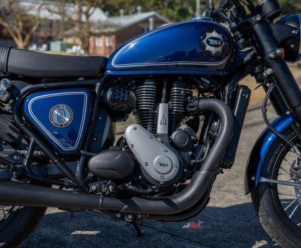 A huge finned cylinder and simple sidecovers give the Gold Star much of its visual character.