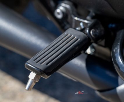 Rubber-topped pegs suit the Gold Star’s road-biased brief.