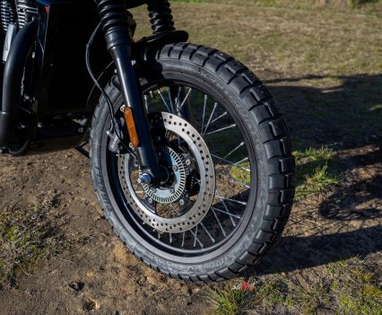 Pirelli Scorpion Rally STR tyres underline the Scrambler’s mixed-surface intent.