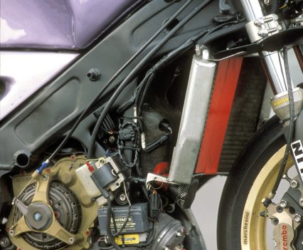 Packaging the V-twin tightly inside the chassis helped Gilera achieve its low, centralised mass.