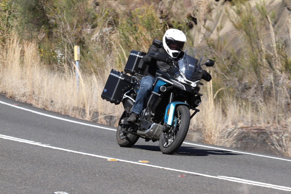 The Intelligent Suspension System automatically adjusts damping to suit changing road conditions.