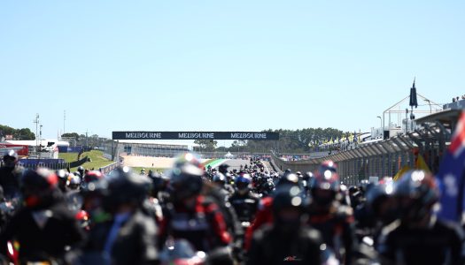 Stars Lead Hundreds of Riders on Homecoming Ride